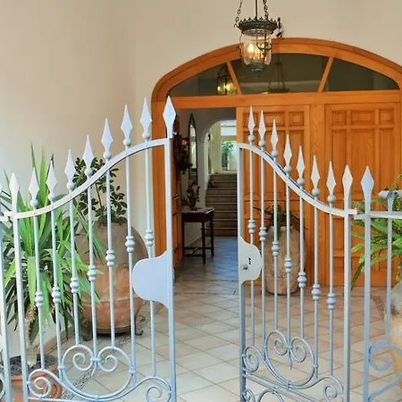 Casa Dea Будинок відпочинку *